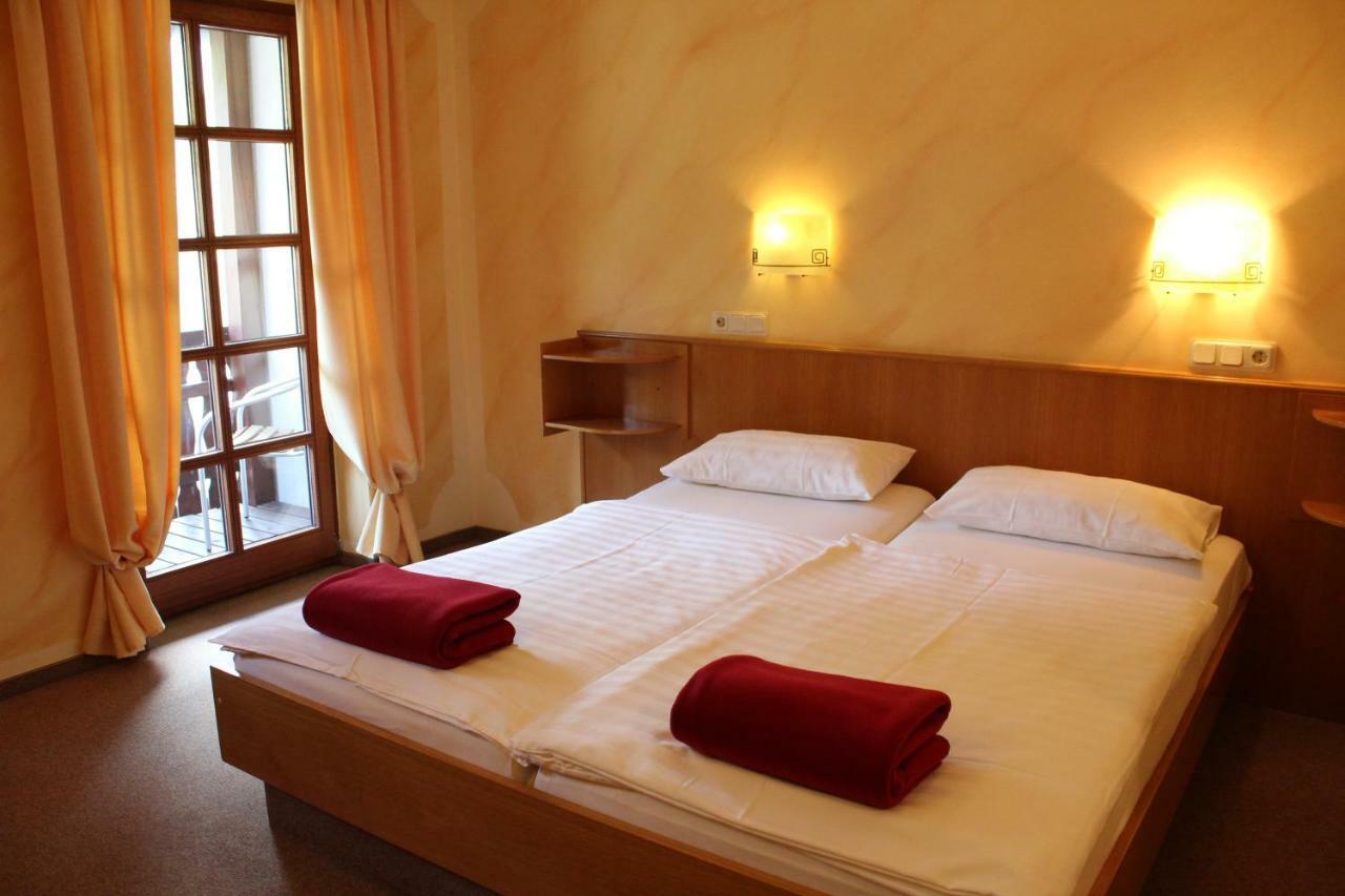 Alt Reinsport Hotel Piesport Exterior foto